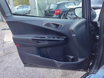 Pannello porta ant sx FORD B MAX del 2015