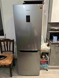 Frigo congelatore Samsung RB29FERNCSA 300 LITRI