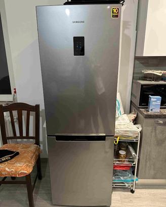 Frigo congelatore Samsung RB29FERNCSA 300 LITRI