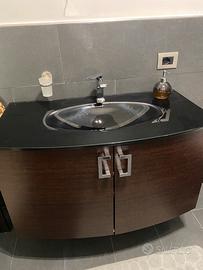 Mobile sospeso per bagno e lavabo