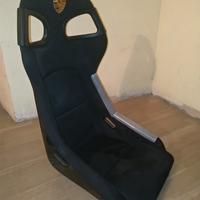 Sedili Porsche GT3 in carbonio e alcantara