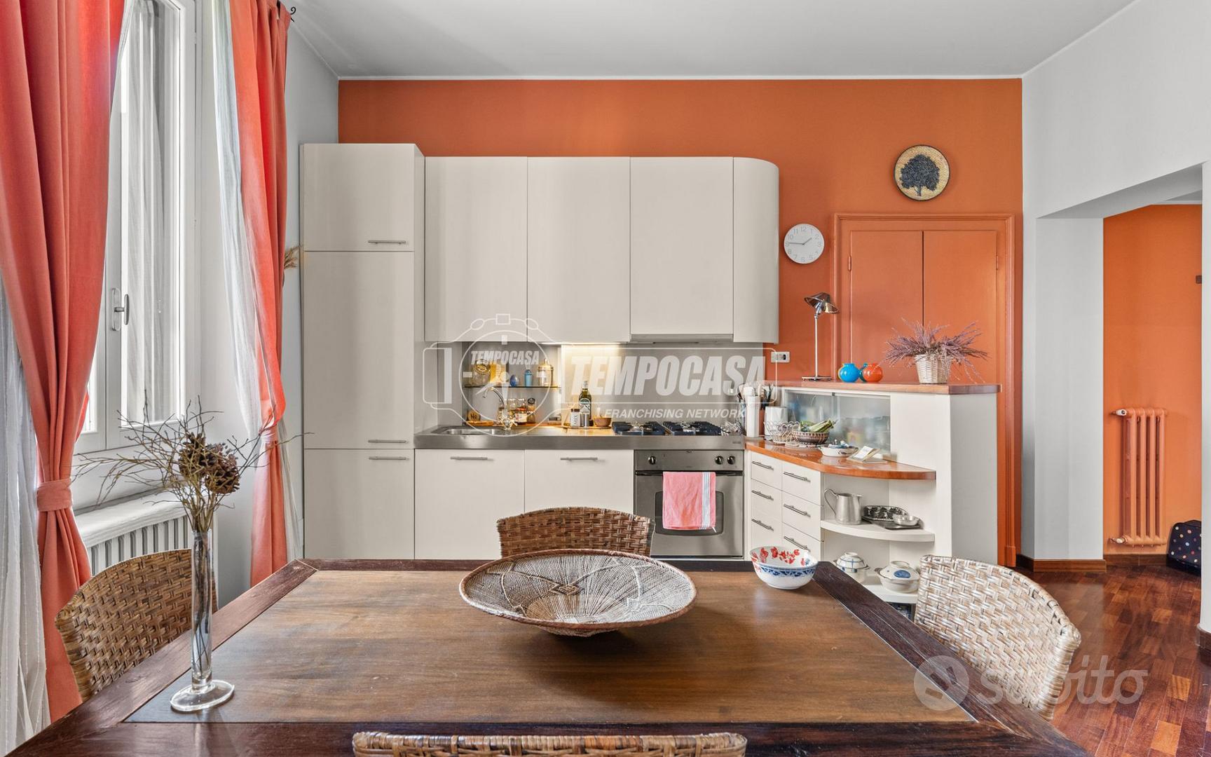 Apartment in Milano, Porta Romana, Municipio 4 - Altro