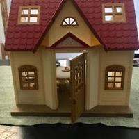 Sylvanian family Cosy Cottage Starter Home