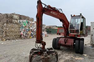 MINELLI CM90 CARICATORE SEMOVENTE CON POLIPO