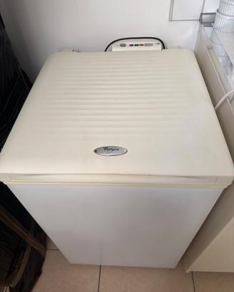 Whirlpool congelatore a pozzetto AFG 050 M-AP