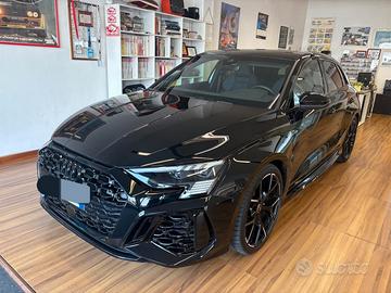 AUDI Rs3 07-24 Total black 
