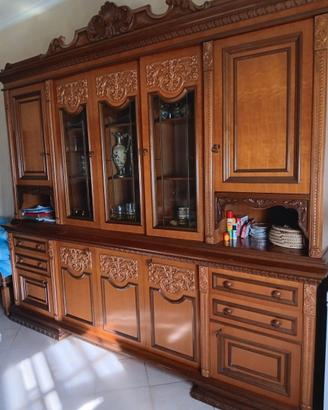 MOBILE SALA CON TAVOLO E SEDIE