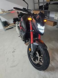 Honda Hornet 750 2023 come nuova quick shifter