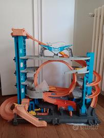 HotWheels pista squalo