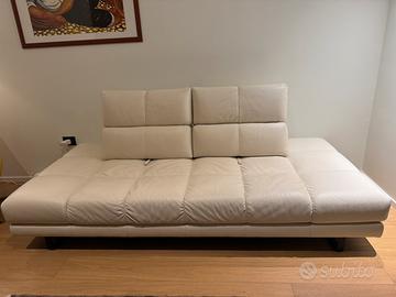 Divano in pelle bianco due posti