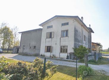 Taiedo di Chions, Bannia, casa indipendente