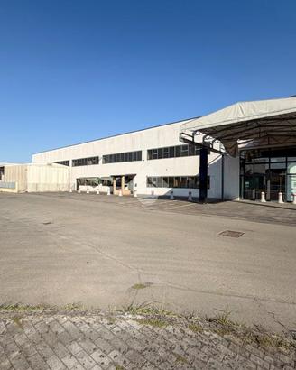CAPANNONE A FIDENZA