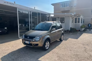 Fiat Panda 1.3 MJT 16V DPF 4x4 Climbing