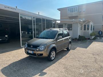 Fiat Panda 1.3 MJT 16V DPF 4x4 Climbing