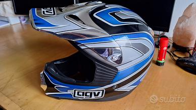 Casco AGV AX7