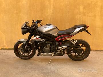 Triumph street triple
