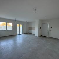 Pari al Nuovo, Quadrivano con Giardino e P.Auto