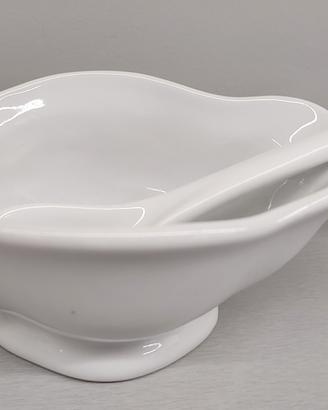 Salsiera in ceramica bianca con cucchiaio