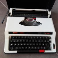 Macchina da scrivere marca Diesse 6000 deluxe