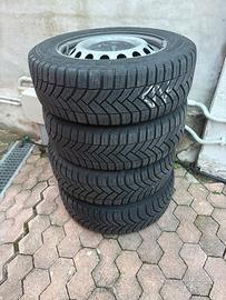 5 pneumatici Michelin quattro stagioni