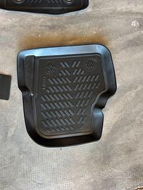 Set tappetini auto per JEEP AVENGER