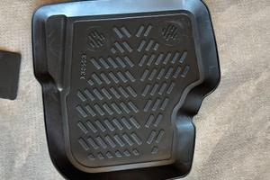 Set tappetini auto per JEEP AVENGER