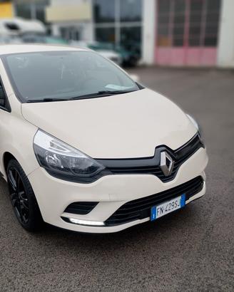 Renault Clio dCi 8V 75CV Start&Stop 5 porte Energy