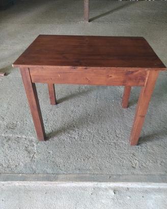 tavolo in legno massello 