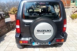 Suzuki Jimmy 2011 GPL
