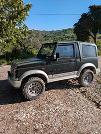 Suzuki Samurai