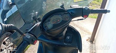 scooter Yamaha Majesty 180