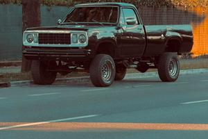 Dodge W200