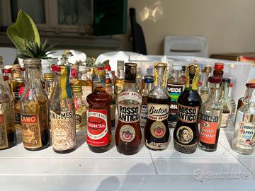 Collezione bottigliette mignon liquori