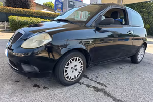 Lancia y