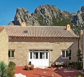 Olbia, Loc. San Pantaleo, villa panoramica,