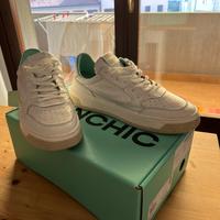 Scarpe Panchic sneaker  in pelle bianca