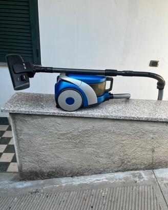 Aspirapolvere Samsung modello SC67G0