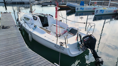 Barca a vela Surprise cantiere Archambault