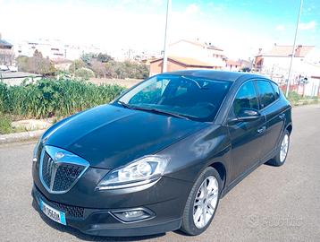 Lancia Delta 1.4 T-jet Platinum