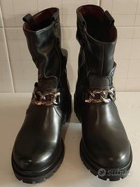 stivaletto corto nero n⁰35