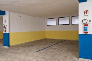 CAGLIARI BOX GARAGE MOTO AUTO zona tribunale