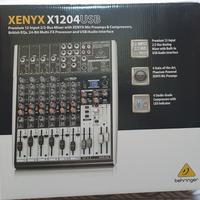 Mixer Behringer  