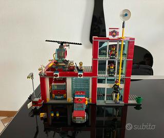 LEGO City Caserma dei Pompieri 60004