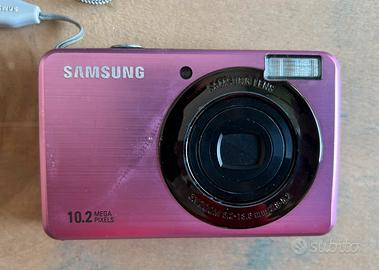 Samsung ES55 rosa da 10,2 MP - anni 2000.