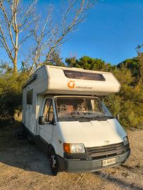 Camper Ford