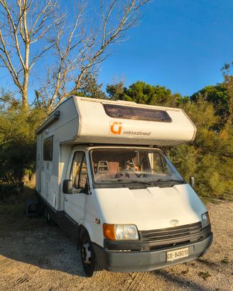 Camper Ford