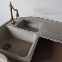 Lavello e piano cottura a gas