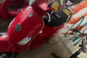 Vespa Piaggio 125 4t
