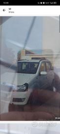 mahindra autocarro