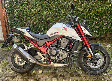 Honda cb 750 Hornet depotenziata A2